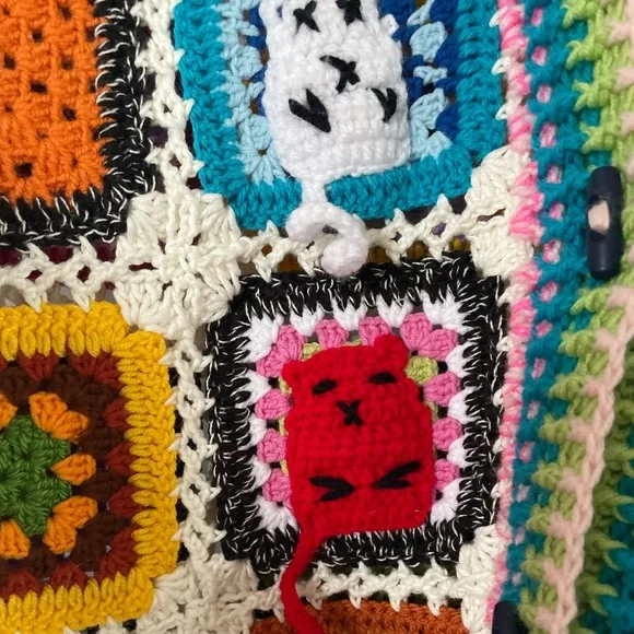 Hand knit Crochet Afghan Patchwork Toggle Cat Cardigan, Women’s Size Large - Picture 3 of 6